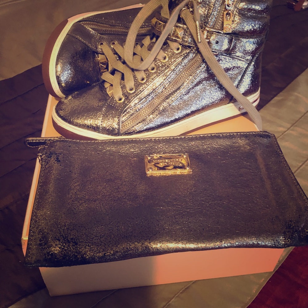 #MichaelKors high top shoes & matching wristlet